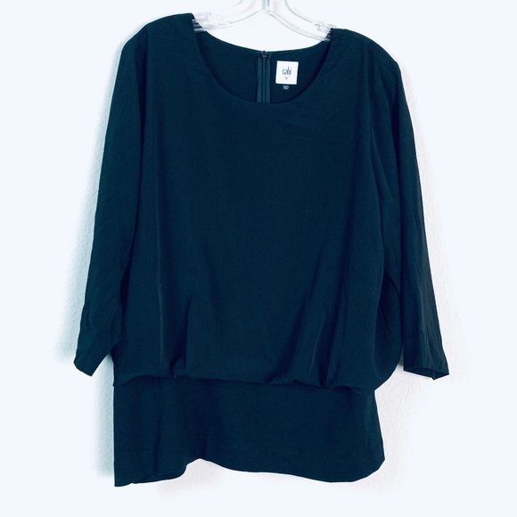 CAbi Tops - CAbi crew neck fitted tunic short sleeved blouse